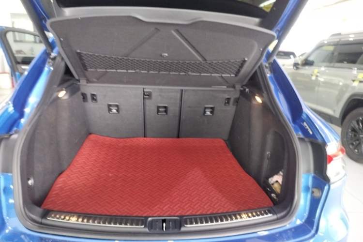 Used Porsche Macan 2018 Macan 2.0T Trunk