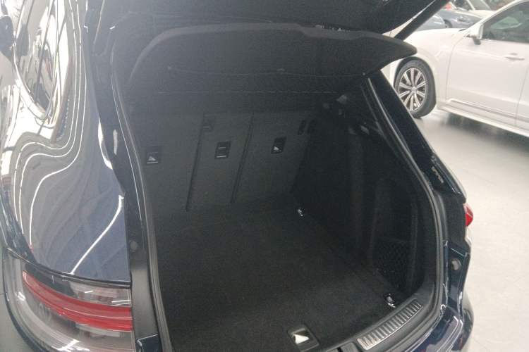 Used Porsche Macan 2018 Macan 2.0T Trunk