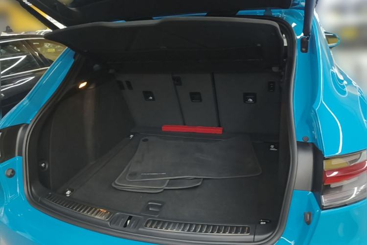 Used Porsche Macan 2018 Macan 2.0T Trunk