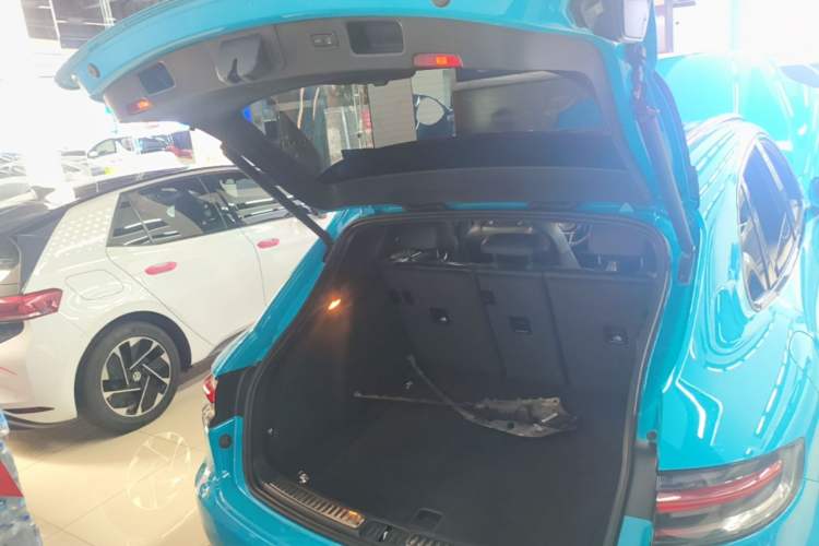 Used Porsche Macan 2018 Macan 2.0T Trunk