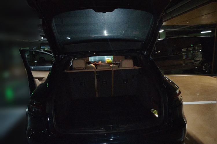 Used Porsche Macan 2018 Macan 2.0T Trunk