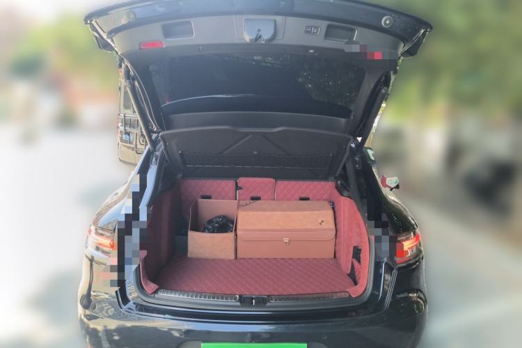 Used Porsche Macan 2018 Macan 2.0T Trunk