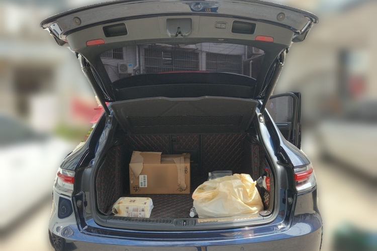 Used Porsche Macan 2018 Macan 2.0T Trunk