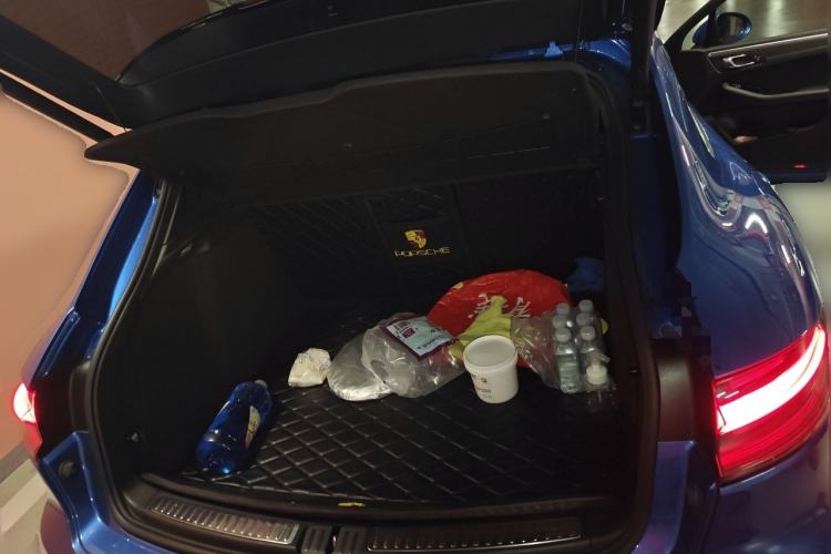 Used Porsche Macan 2018 Macan 2.0T Trunk