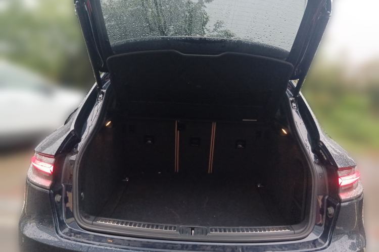 Used Porsche Macan 2018 Macan 2.0T Trunk