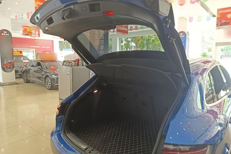 Used Porsche Macan 2018 Macan 2.0T Trunk