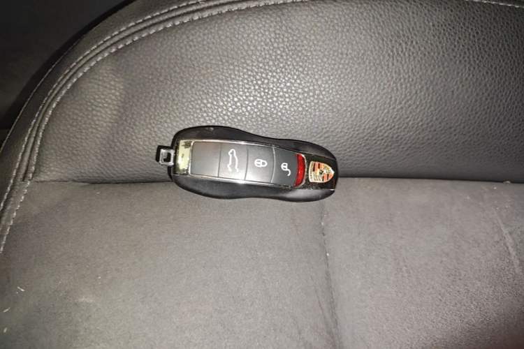 Used Porsche Macan 2018 Macan 2.0T Vehicle Key