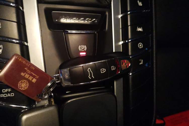 Used Porsche Macan 2018 Macan S 3.0T Vehicle Key