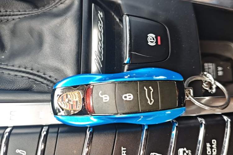 Used Porsche Macan 2018 Macan 2.0T Vehicle Key