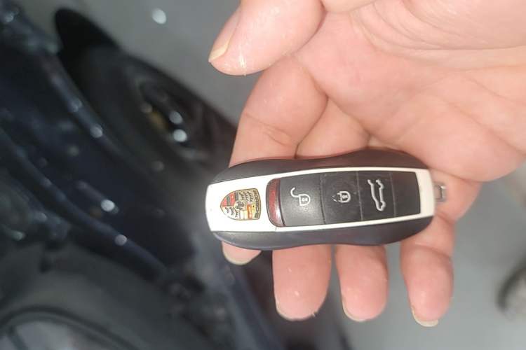 Used Porsche Macan 2018 Macan 2.0T Vehicle Key