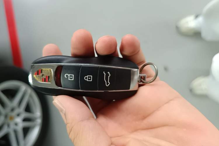 Used Porsche Macan 2018 Macan 2.0T Vehicle Key