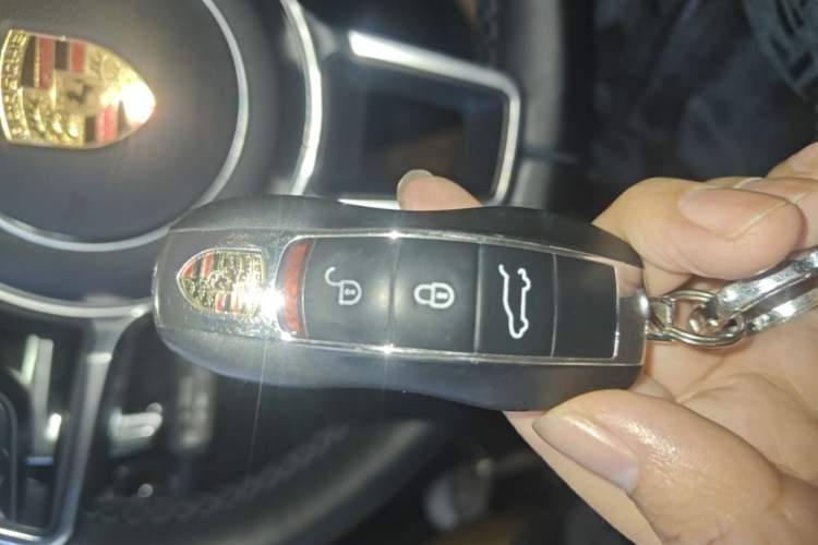 Used Porsche Macan 2018 Macan 2.0T Vehicle Key