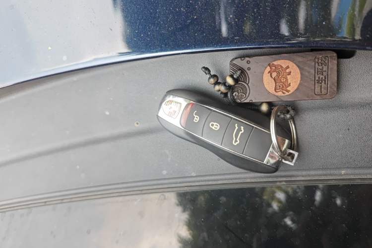 Used Porsche Macan 2018 Macan 2.0T Vehicle Key