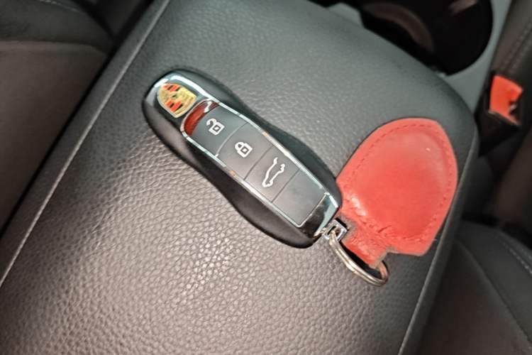 Used Porsche Macan 2018 Macan 2.0T Vehicle Key