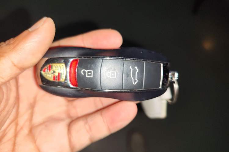 Used Porsche Macan 2018 Macan 2.0T Vehicle Key