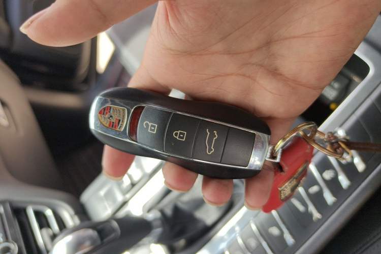 Used Porsche Macan 2018 Macan 2.0T Vehicle Key
