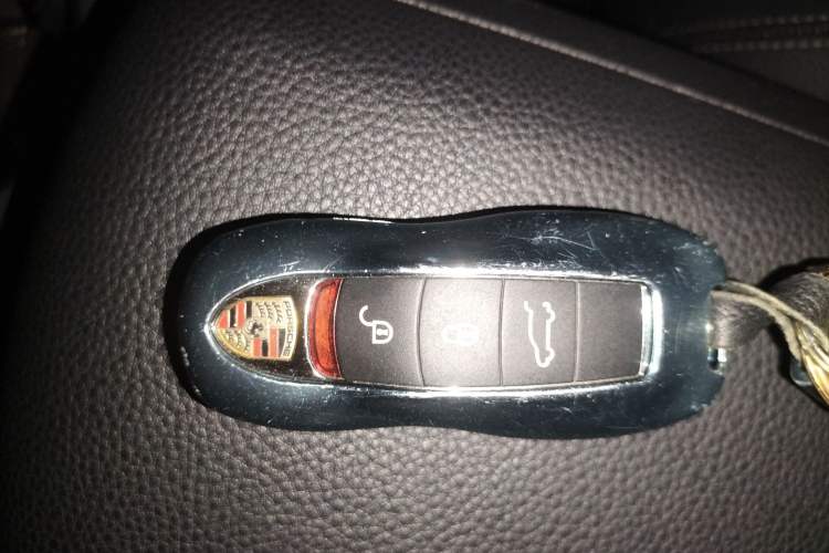 Used Porsche Macan 2018 Macan 2.0T Vehicle Key