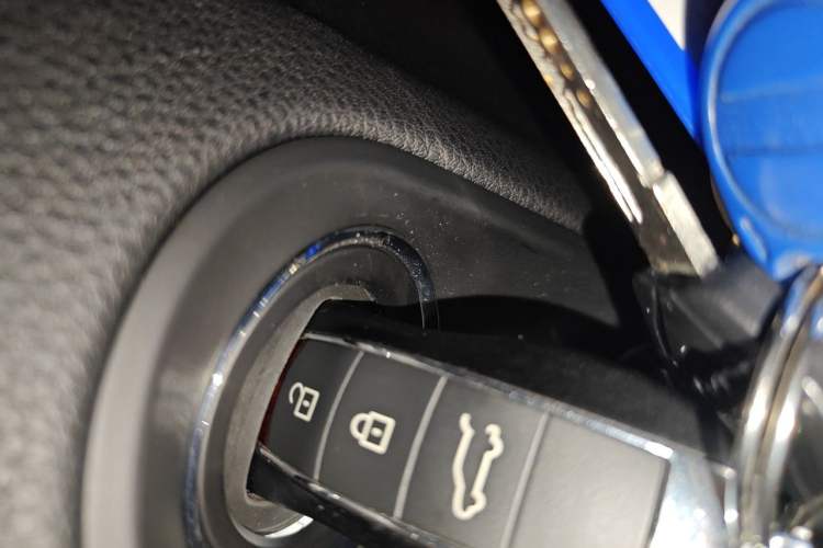 Used Porsche Macan 2018 Macan 2.0T Vehicle Key