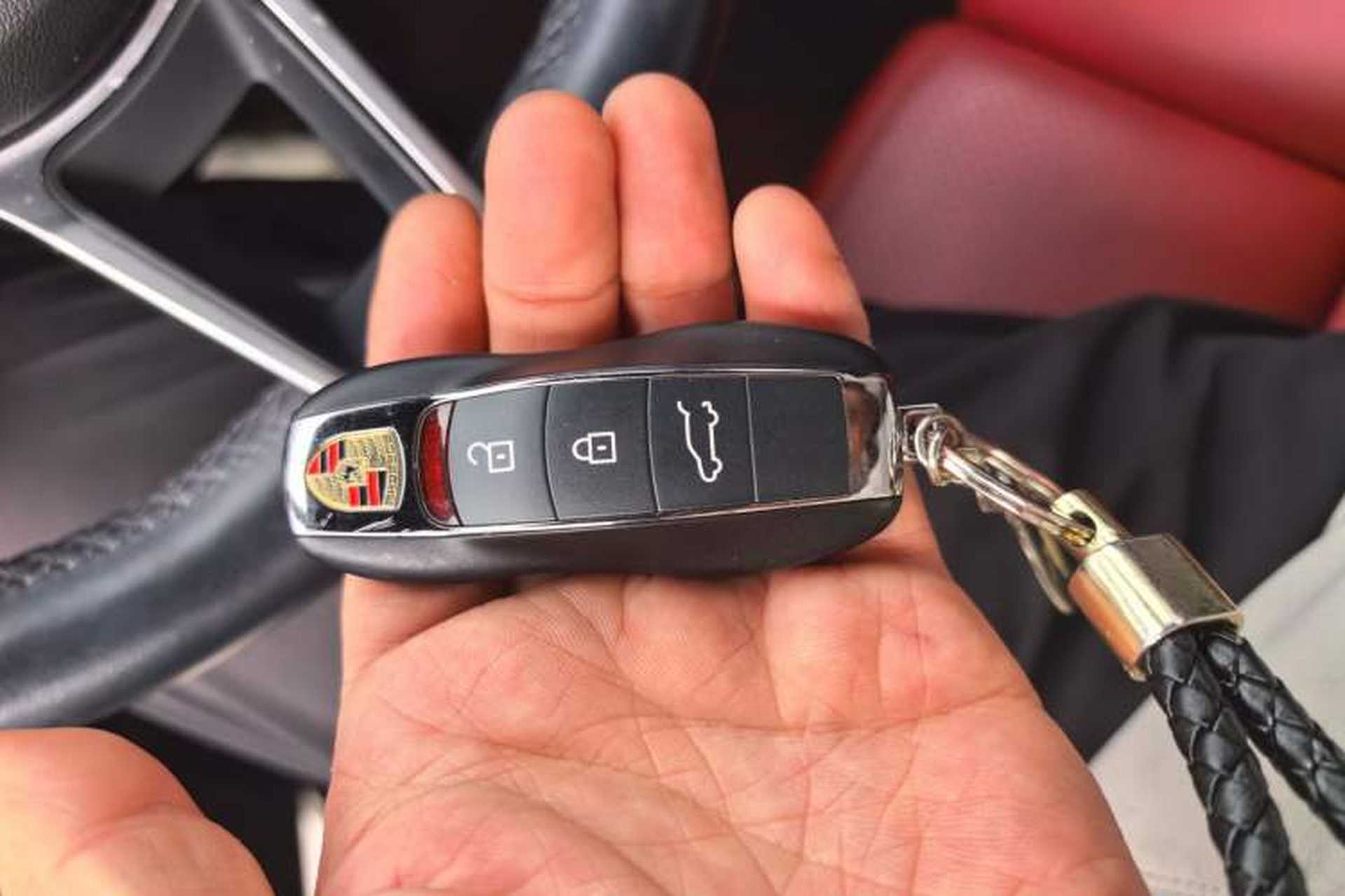 Used Porsche Macan 2018 Macan 2.0T Vehicle Key