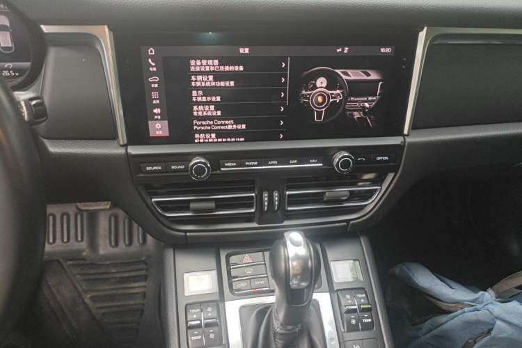 Used Porsche Macan 2018 Macan 2.0T Audio And AC Panel
