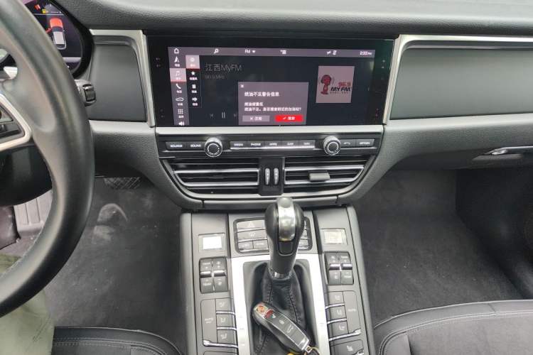 Used Porsche Macan 2018 Macan 2.0T Audio And AC Panel