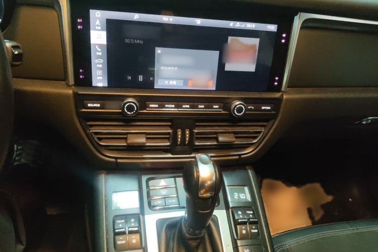 Used Porsche Macan 2018 Macan 2.0T Audio And AC Panel