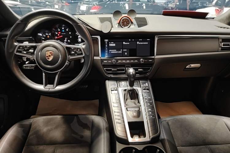 Used Porsche Macan 2018 Macan 2.0T Audio And AC Panel