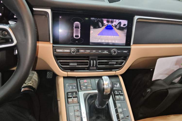 Used Porsche Macan 2018 Macan 2.0T Audio And AC Panel