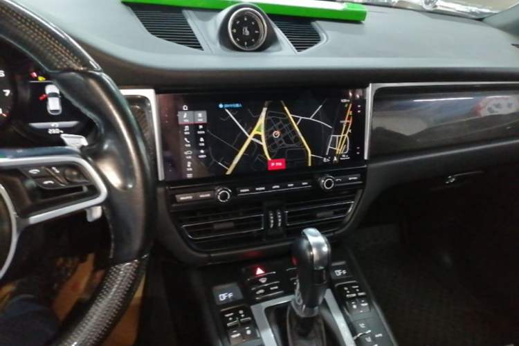 Used Porsche Macan 2018 Macan 2.0T Audio And AC Panel