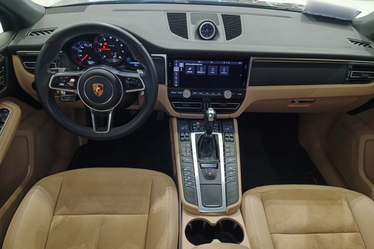 Used Porsche Macan 2018 Macan 2.0T Center Console