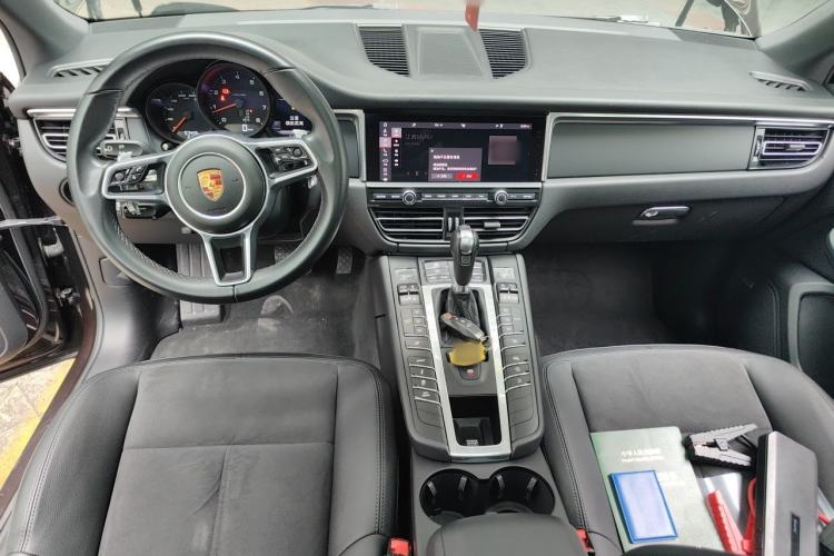 Used Porsche Macan 2018 Macan 2.0T Center Console