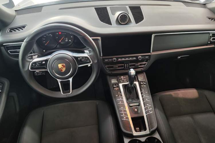 Used Porsche Macan 2018 Macan 2.0T Center Console