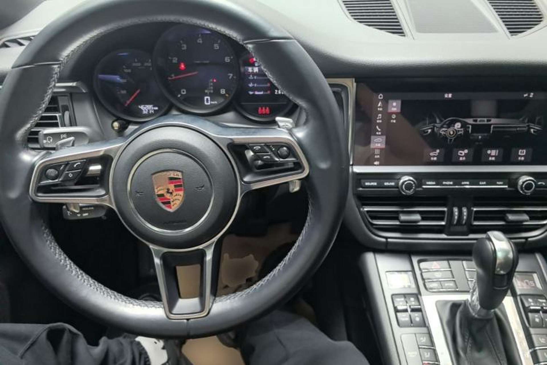Used Porsche Macan 2018 Macan 2.0T Center Console