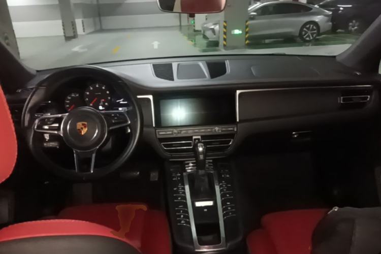 Used Porsche Macan 2018 Macan 2.0T Center Console