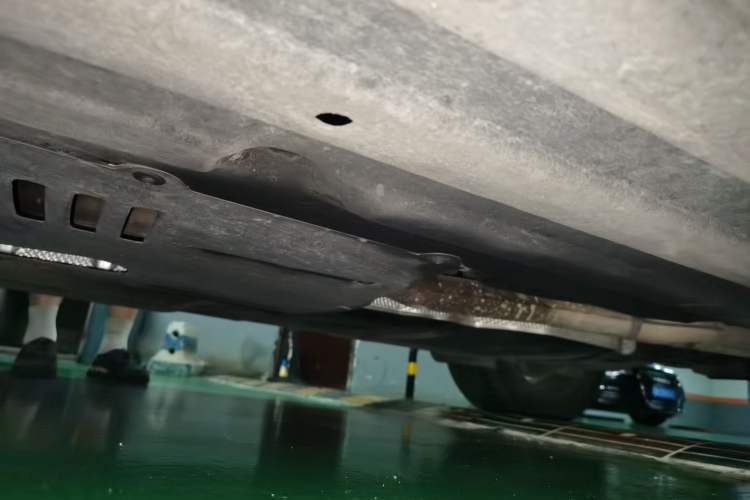 Used Porsche Macan 2018 Macan 2.0T Chassis Rear Left