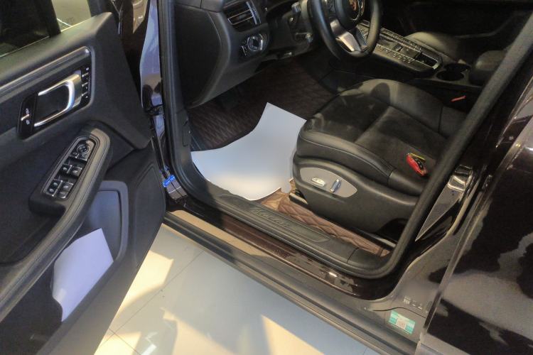 Used Porsche Macan 2018 Macan 2.0T Driver Seat