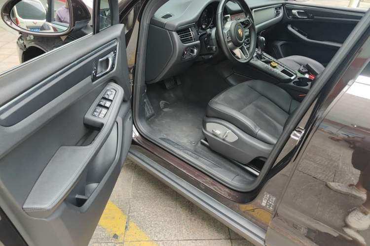 Used Porsche Macan 2018 Macan 2.0T Driver Seat