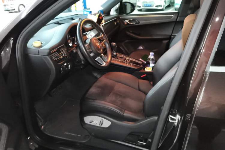 Used Porsche Macan 2018 Macan 2.0T Driver Seat