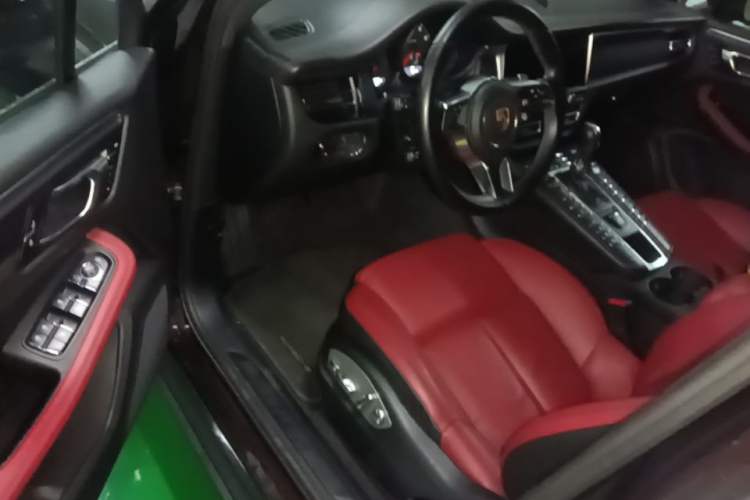 Used Porsche Macan 2018 Macan 2.0T Driver Seat
