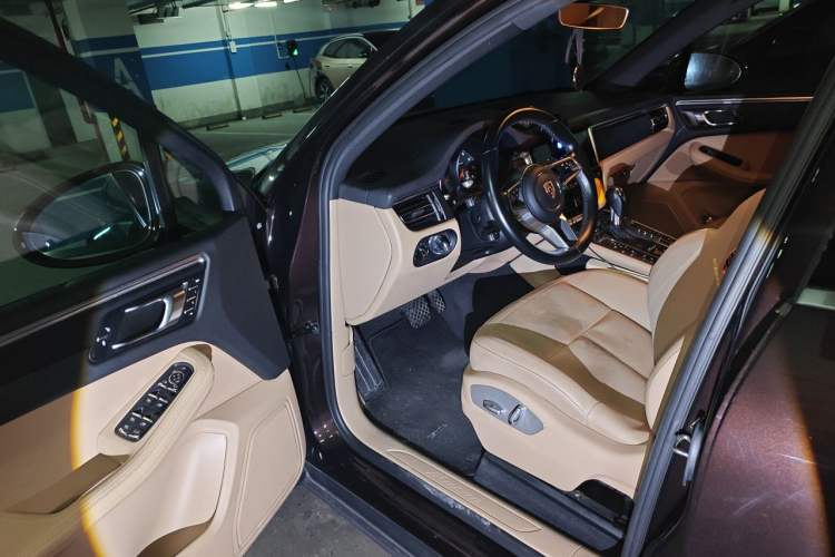 Used Porsche Macan 2018 Macan 2.0T Driver Seat
