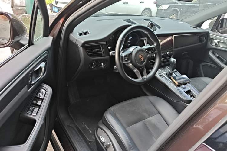 Used Porsche Macan 2018 Macan 2.0T Driver Seat