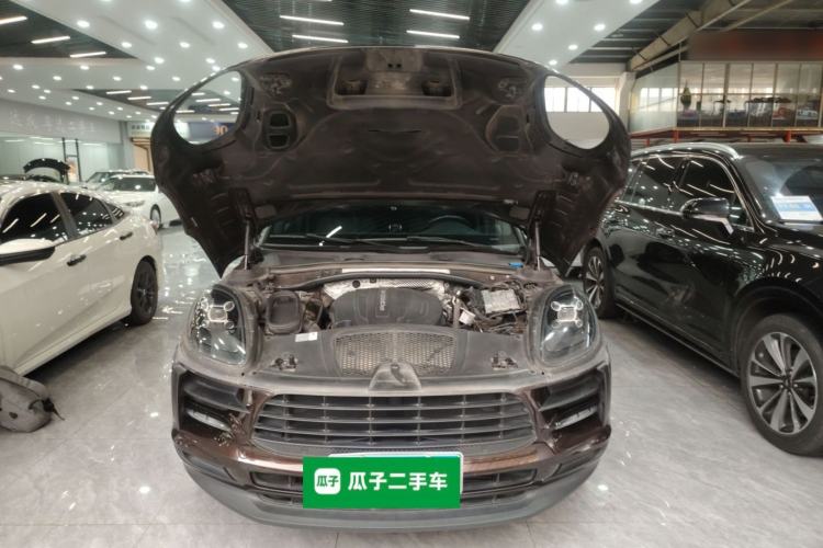 Used Porsche Macan 2018 Macan 2.0T Engine Bay