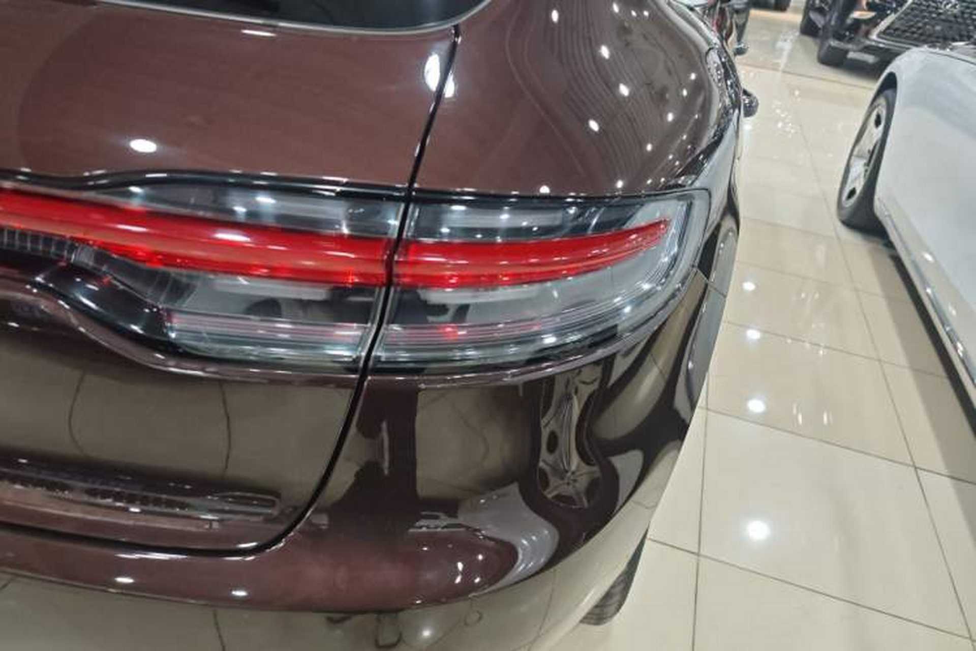 Used Porsche Macan 2018 Macan 2.0T Exterior 2