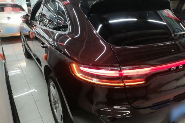Used Porsche Macan 2018 Macan 2.0T Exterior 2