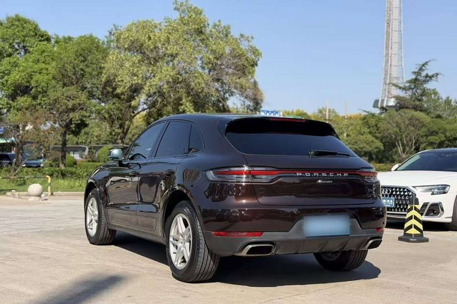 Used Porsche Macan 2018 Macan 2.0T Exterior 3