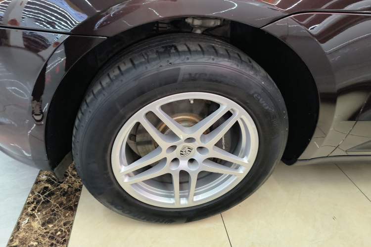 Used Porsche Macan 2018 Macan 2.0T Exterior 3