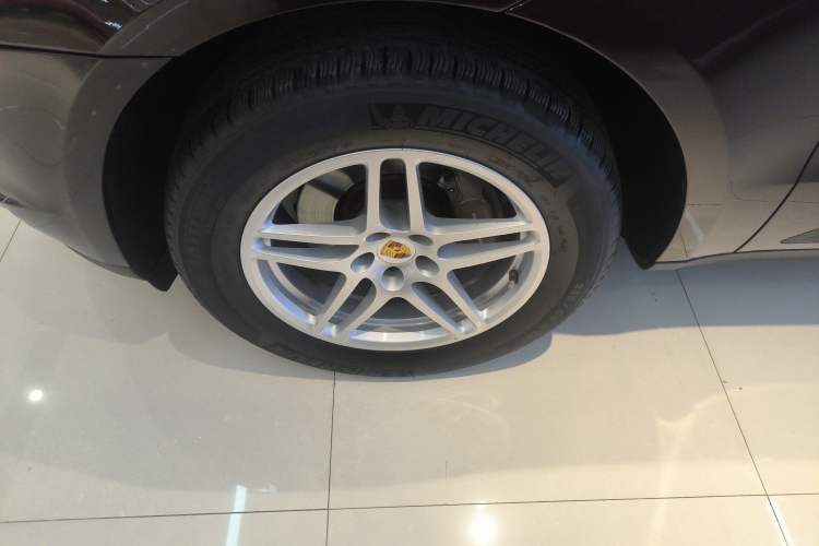 Used Porsche Macan 2018 Macan 2.0T Exterior 4