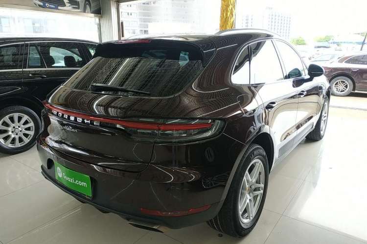 Used Porsche Macan 2018 Macan 2.0T Exterior 4