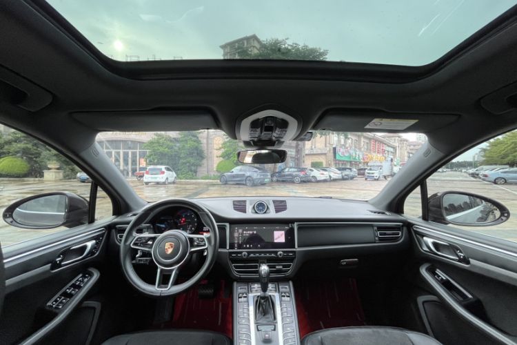 Used Porsche Macan 2018 Macan 2.0T Exterior 4