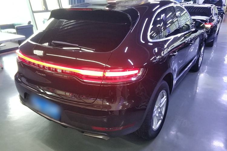 Used Porsche Macan 2018 Macan 2.0T Exterior 5